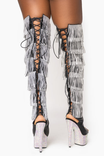 Botas altas hasta el muslo con flecos de diamantes de imitación y plataforma de diamantes